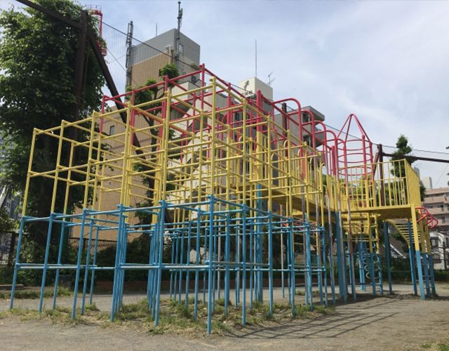 ジャングルジム