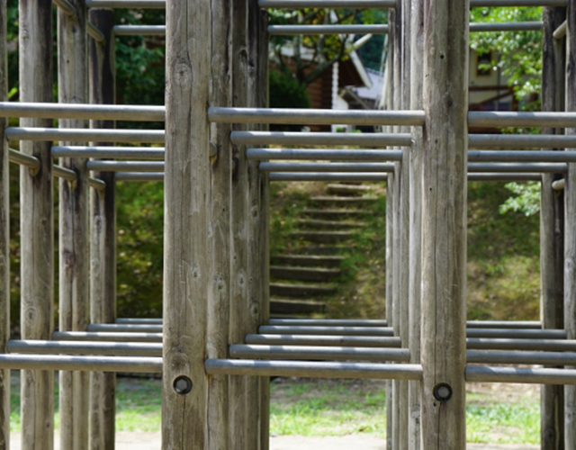 木製ジャングルジム